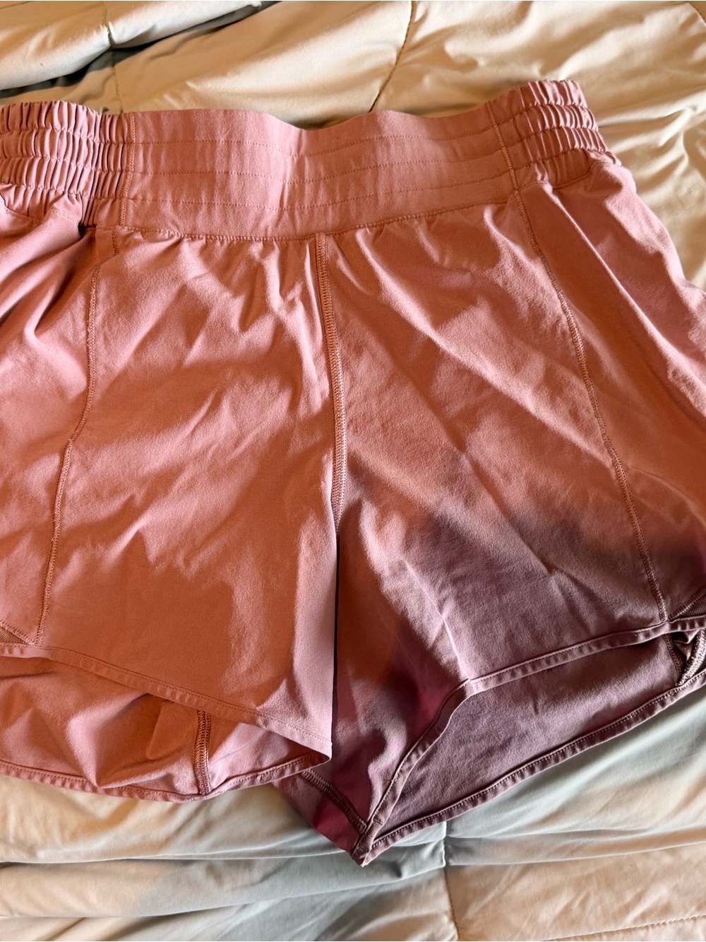 Lululemon Hotty Hot HR size 8 Women's High-Waist Pink Athletic Shorts